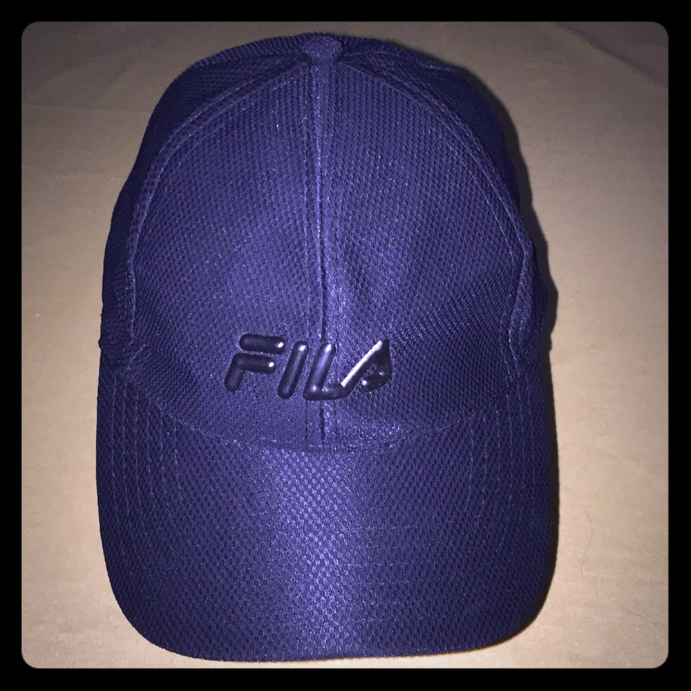 $2/20.  FILA MENS/WOMEN. 🧢 HAT